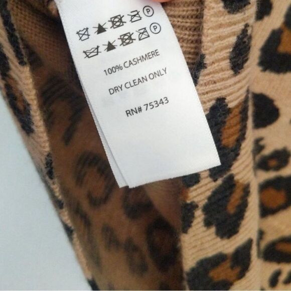 CYNTHIA ROWLEY Animal Print 2 Ply Cashmere Sweater - Picture 5 of 5